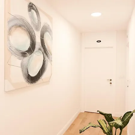 101 Apartament *